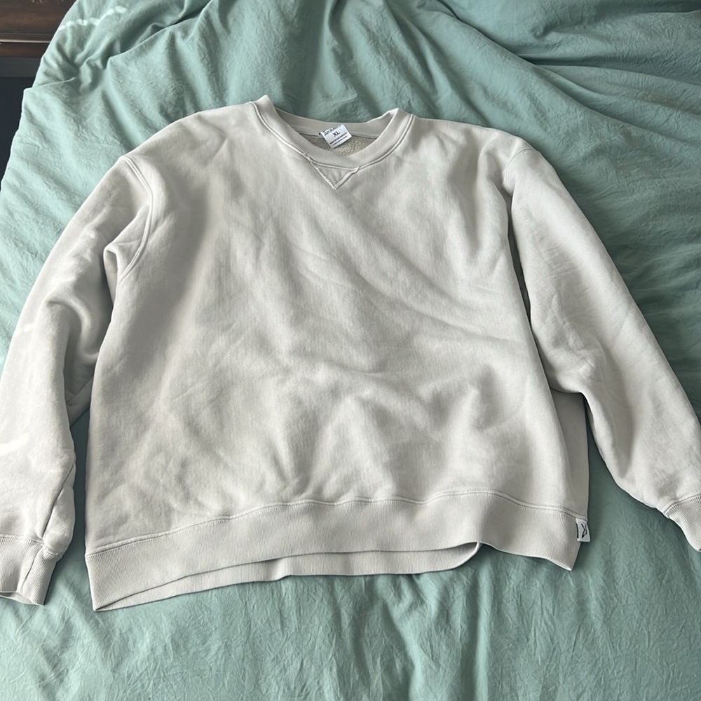 Akimbo Club Crewneck - Picture 2 of 4